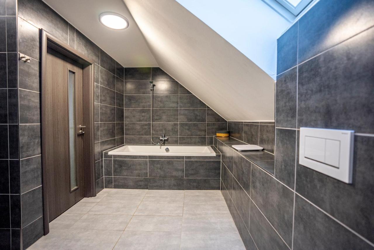 Apartmany V Podzamci Náchod Buitenkant foto